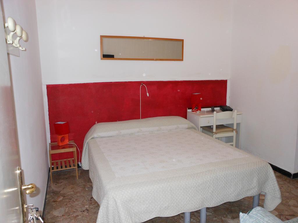 Albergo Fanny Alassio Buitenkant foto