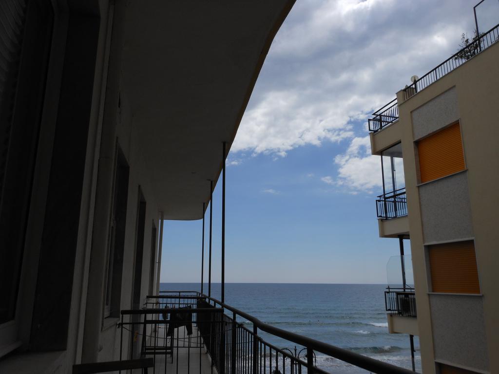 Albergo Fanny Alassio Kamer foto