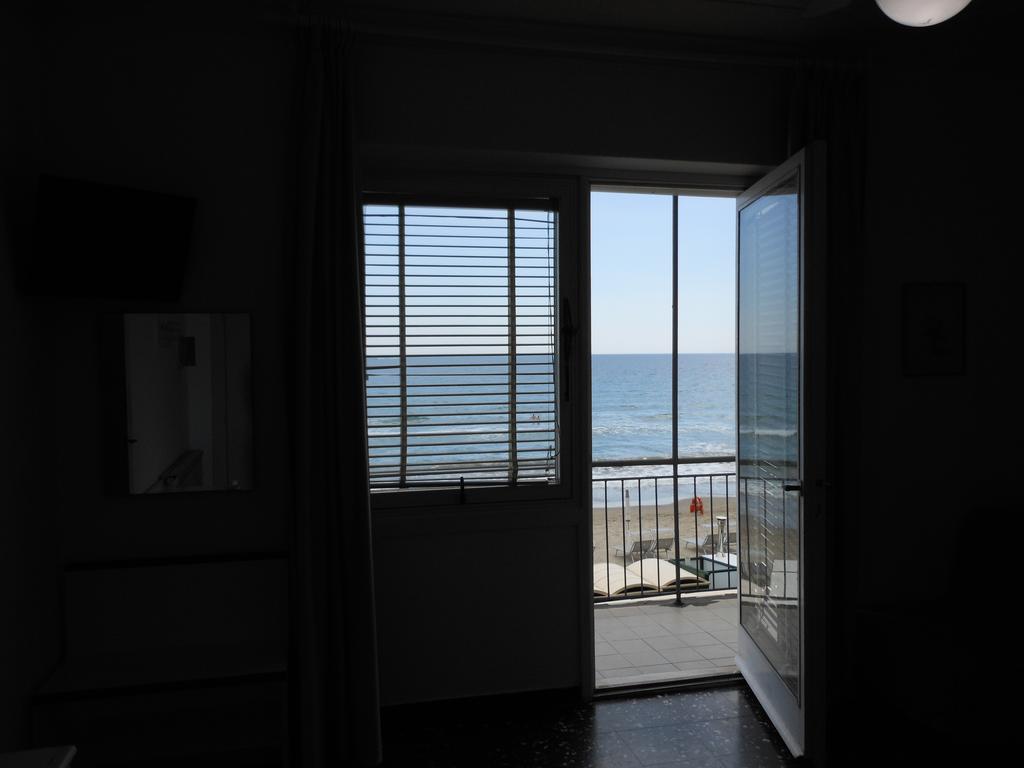 Albergo Fanny Alassio Buitenkant foto