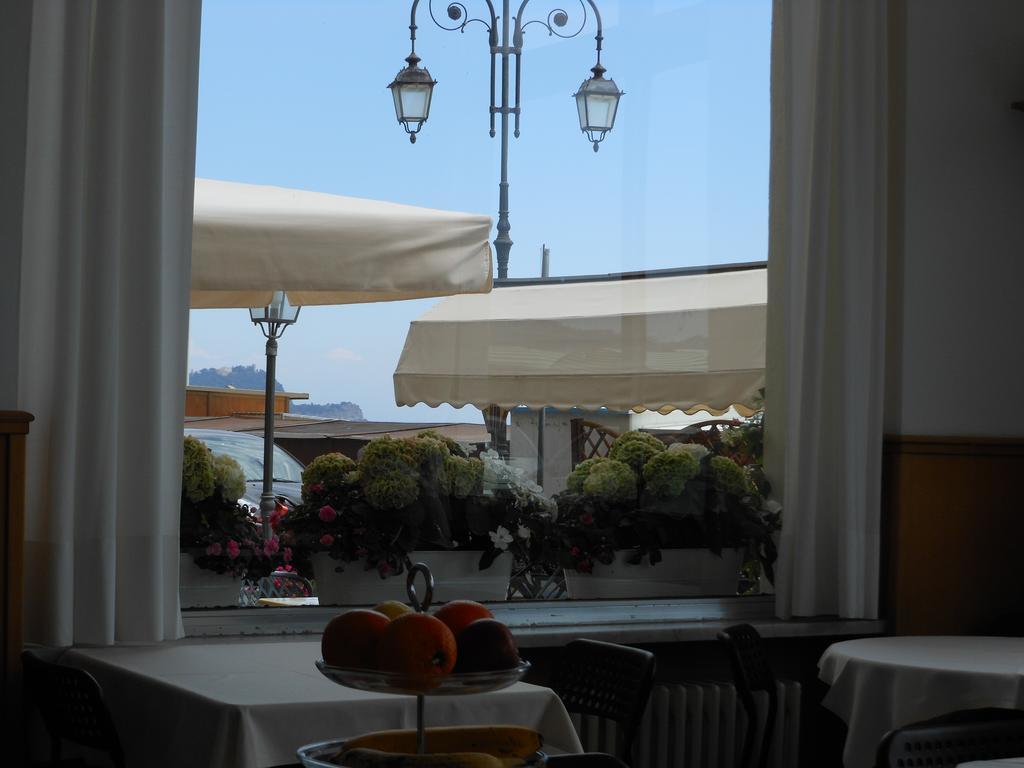 Albergo Fanny Alassio Buitenkant foto